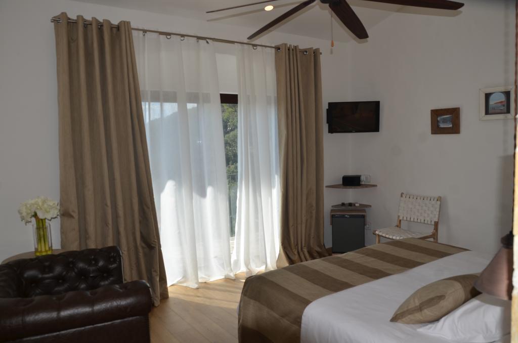 Hotel Galena Mas Comangau Begur Szoba fotó